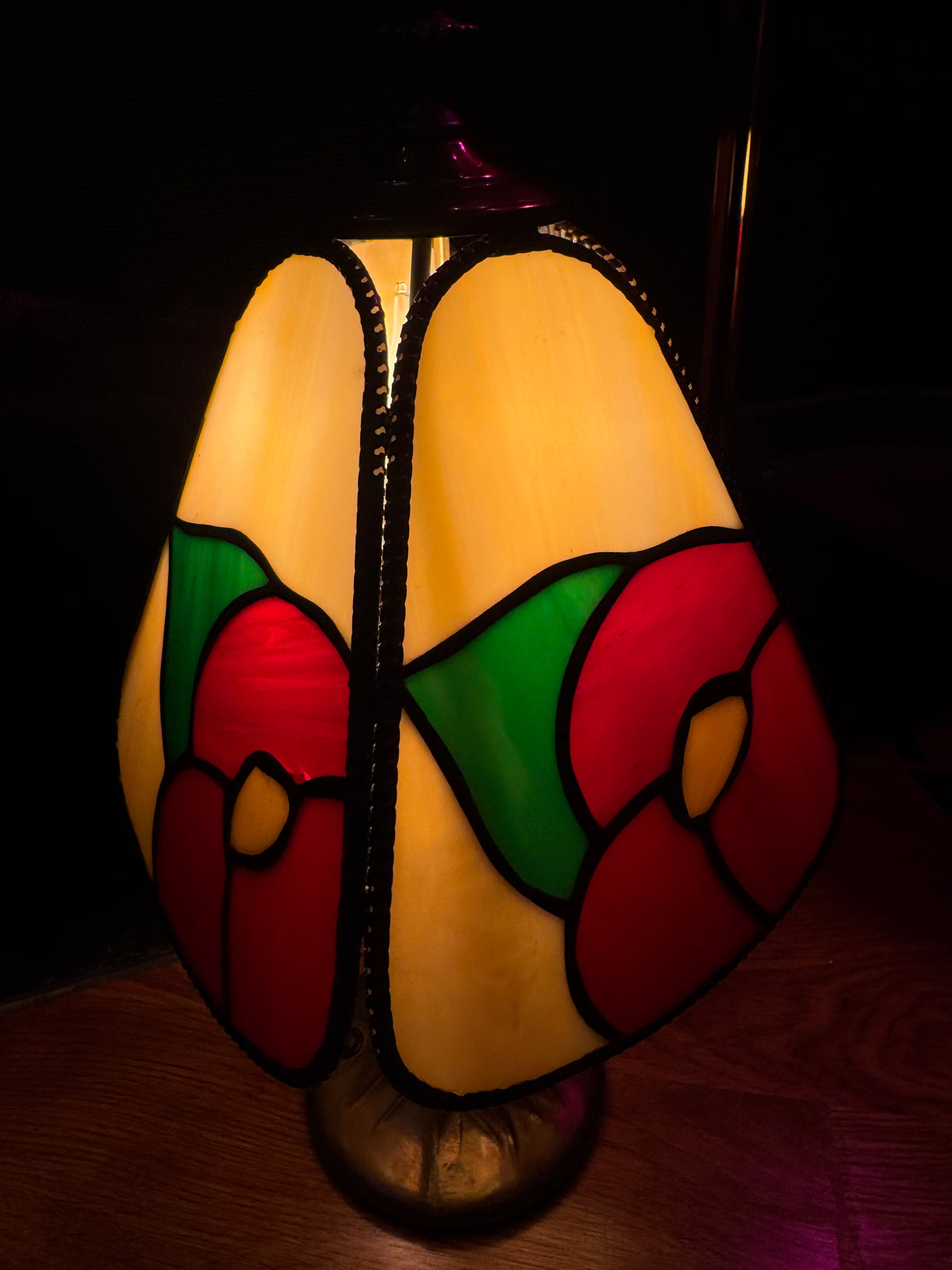 Vintage Tiffany Lamp, Red Poppy Floral Design